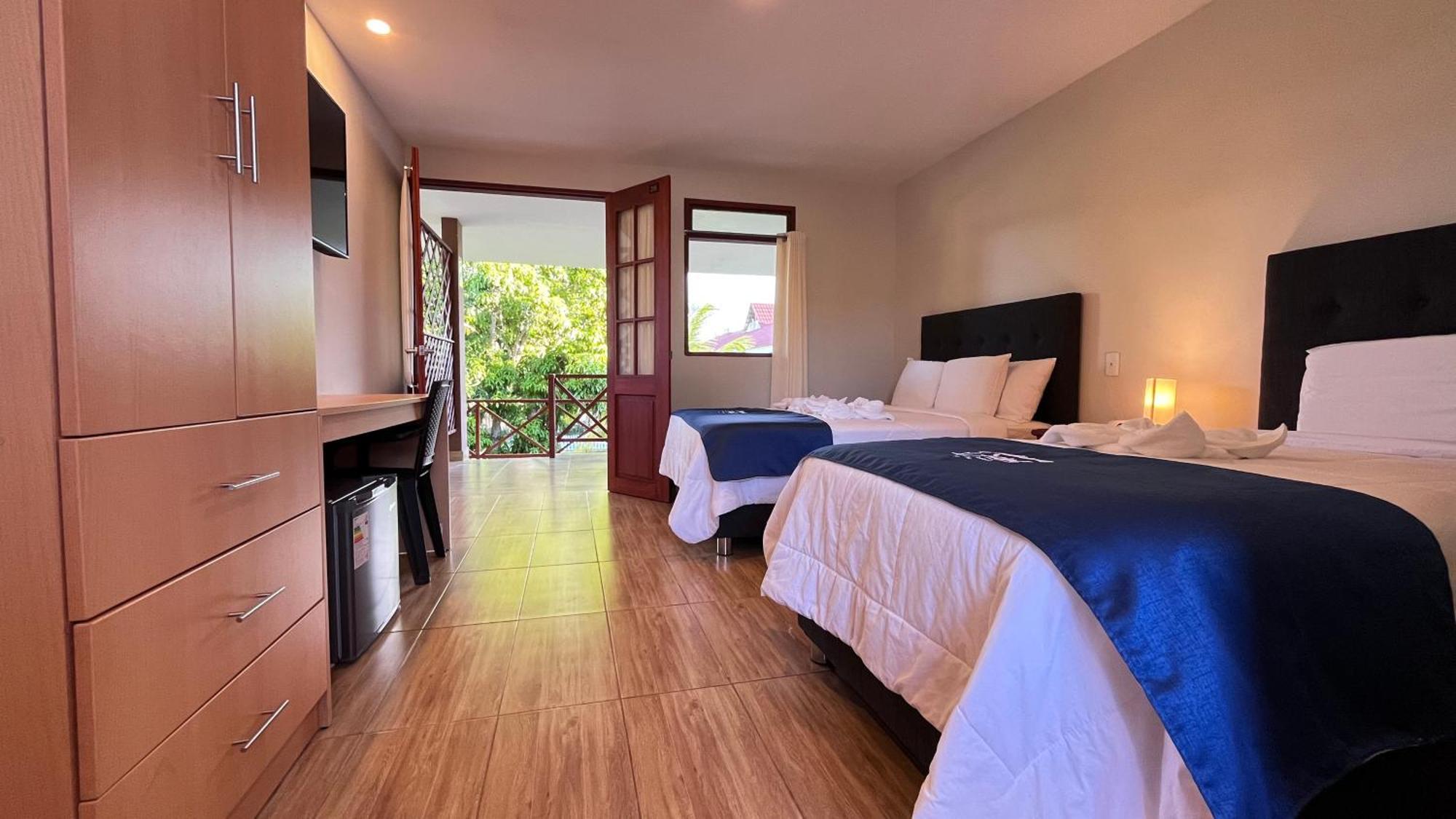 Sauce Laguna Azul Hotel & Suites מראה חיצוני תמונה