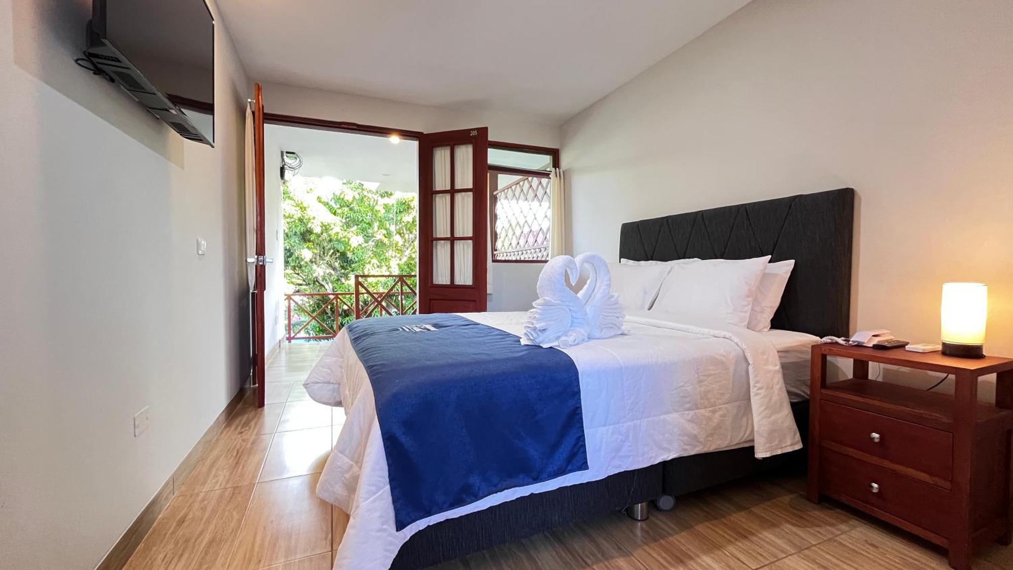 Sauce Laguna Azul Hotel & Suites מראה חיצוני תמונה