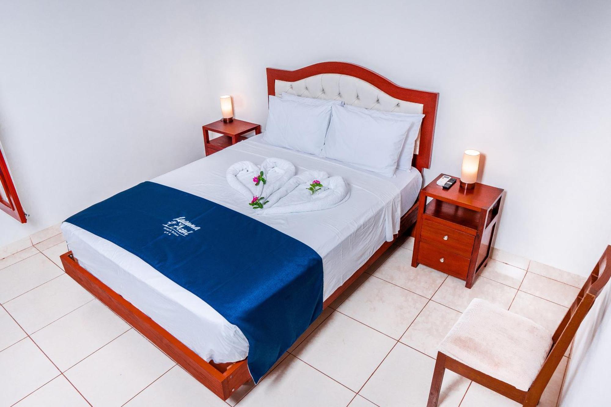 Sauce Laguna Azul Hotel & Suites מראה חיצוני תמונה