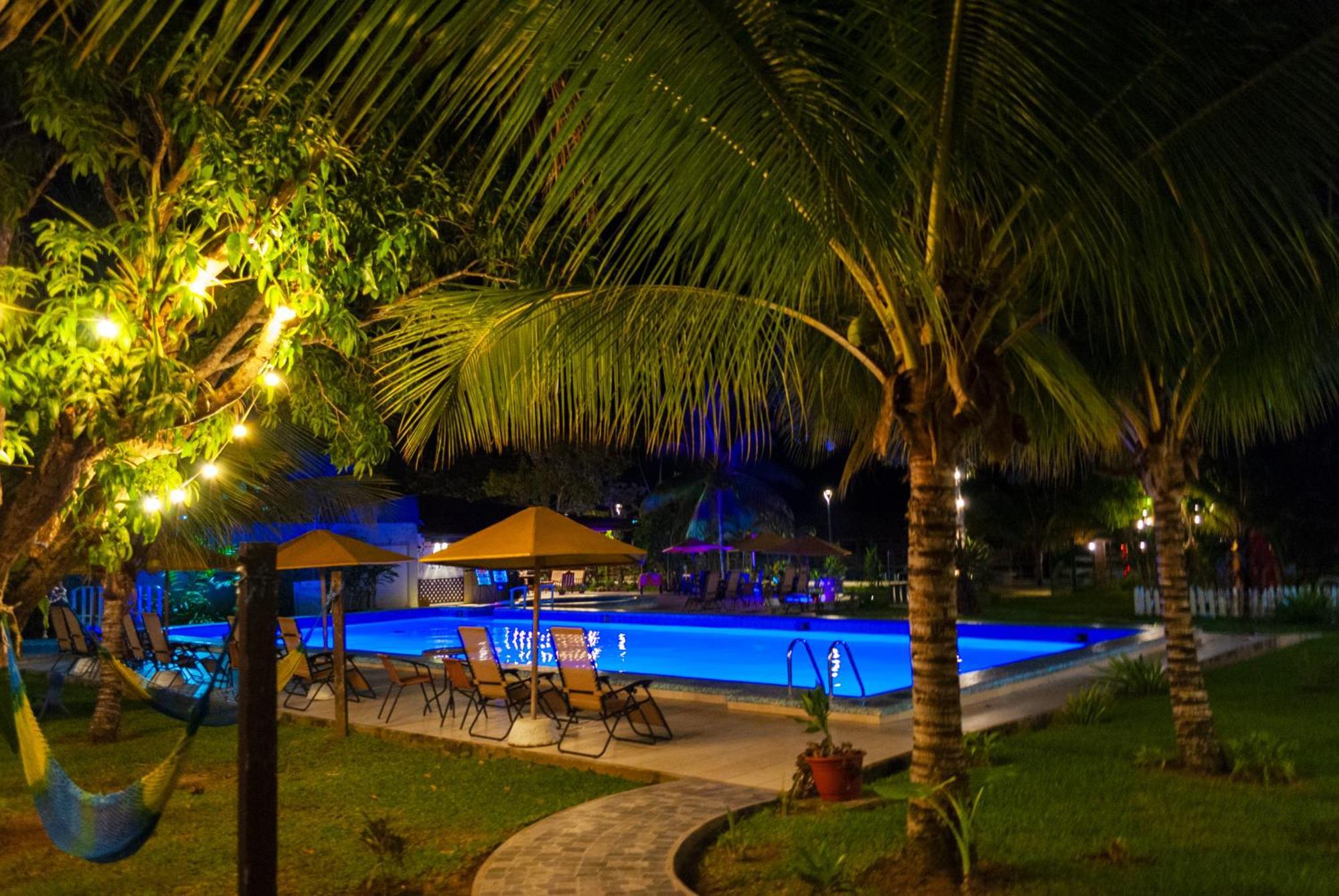 Sauce Laguna Azul Hotel & Suites מראה חיצוני תמונה
